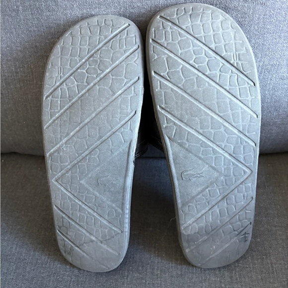 Lacoste Black and Gold Slide Sandals Size 8 - Picture 4 of 5